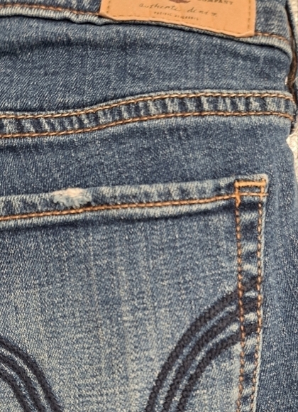 Hollister Distressed Boyfriend Jean   Size 0 - Picture 4 of 5